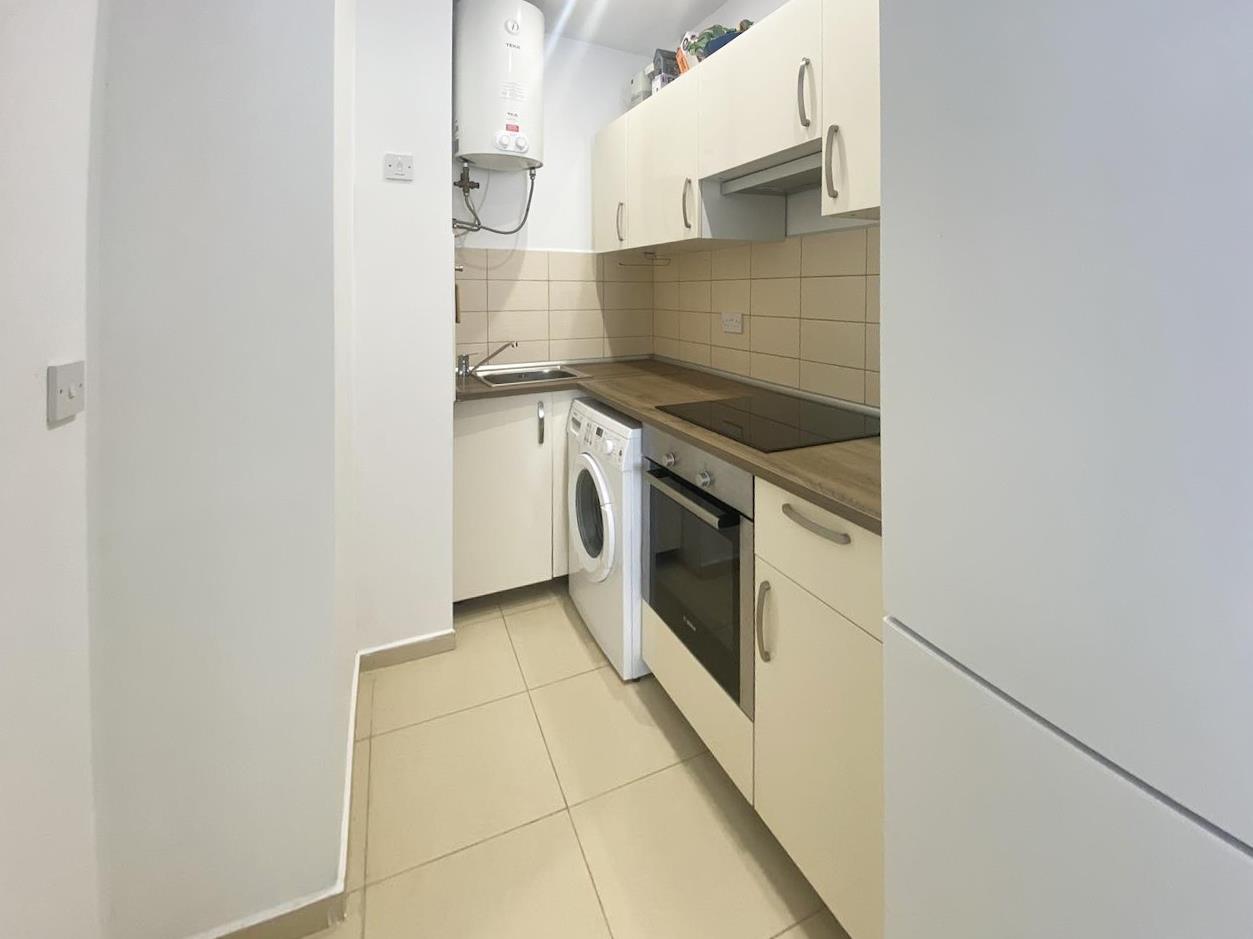 Image of Apartment - 1 Bedrooms - 1 Bathrooms for Sale in Town Area-Gibraltar, Image 7